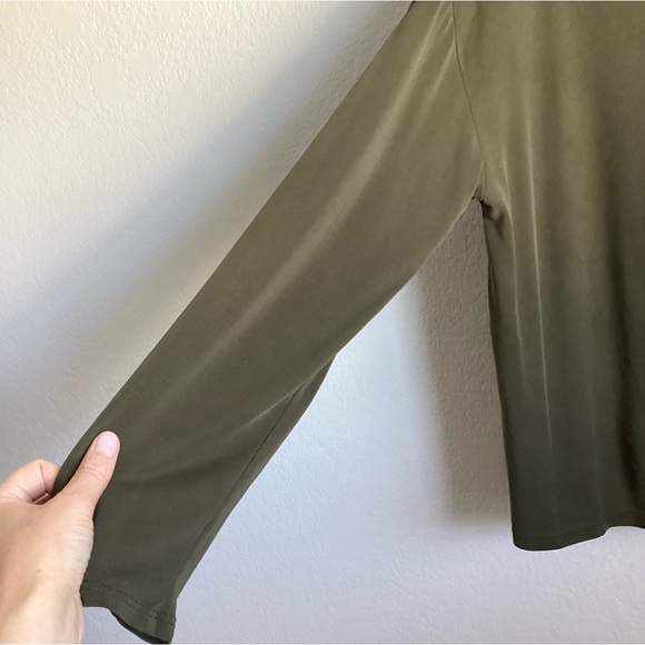 \ASTR The Label\ Olive Green Tie Front Top - Picture 5 of 15